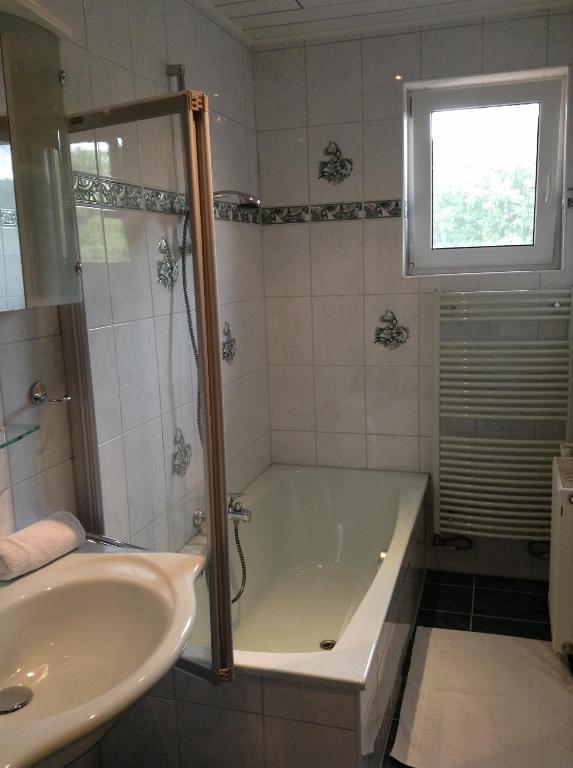 Gaestehaus Renate Velden am Woerthersee Room photo