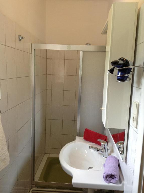Gaestehaus Renate Velden am Woerthersee Room photo