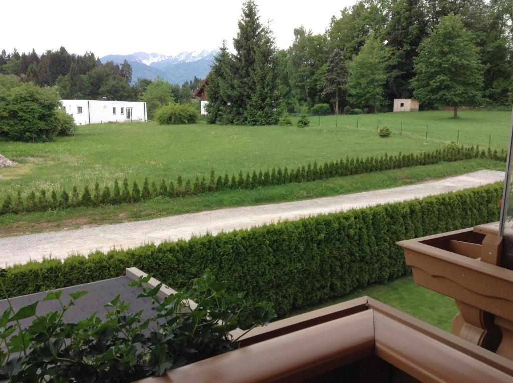 Gaestehaus Renate Velden am Woerthersee Exterior photo